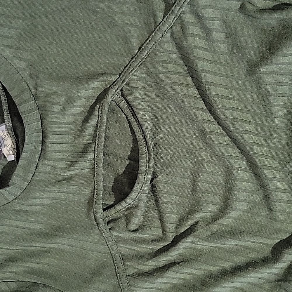 LILLY ROSE Small Ribbed Olive Crop - Picture 9 of 10